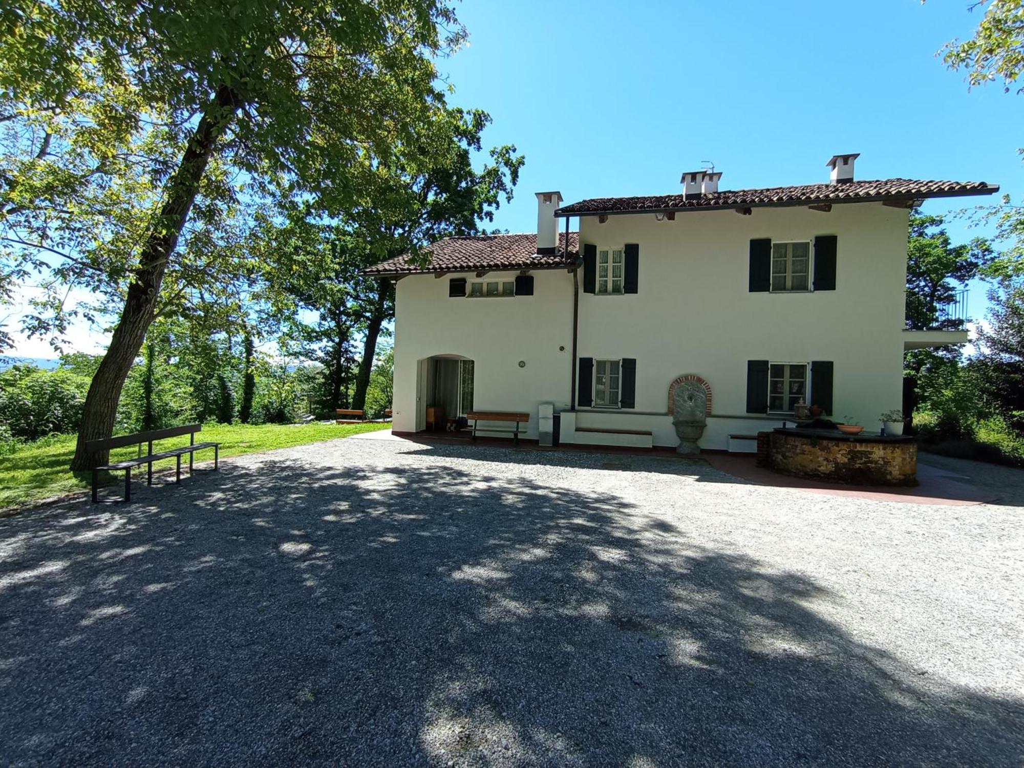 America Nei Boschi B&B Bra Zewnętrze zdjęcie