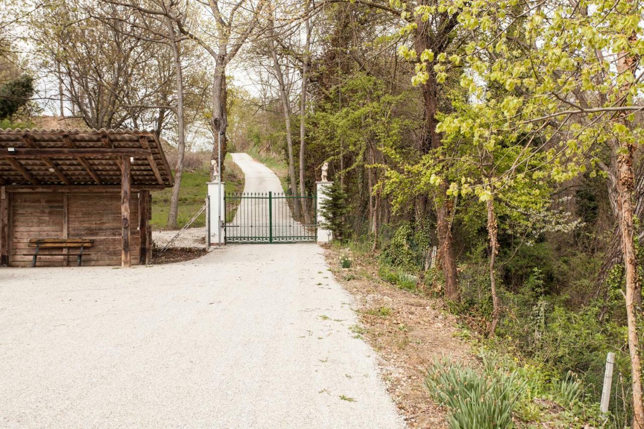 America Nei Boschi B&B Bra Zewnętrze zdjęcie